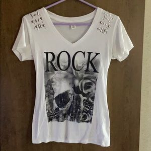 White shirt with Rock graphics and bling Sz. M